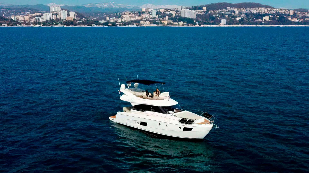 Аренда яхты Bavaria 420 Virtess в Сочи